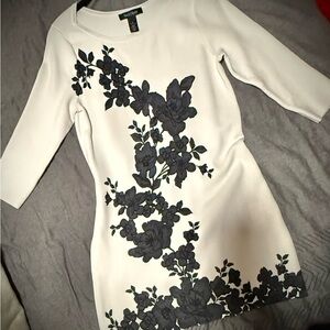 Floral Embroidered White Tunic by WHBM